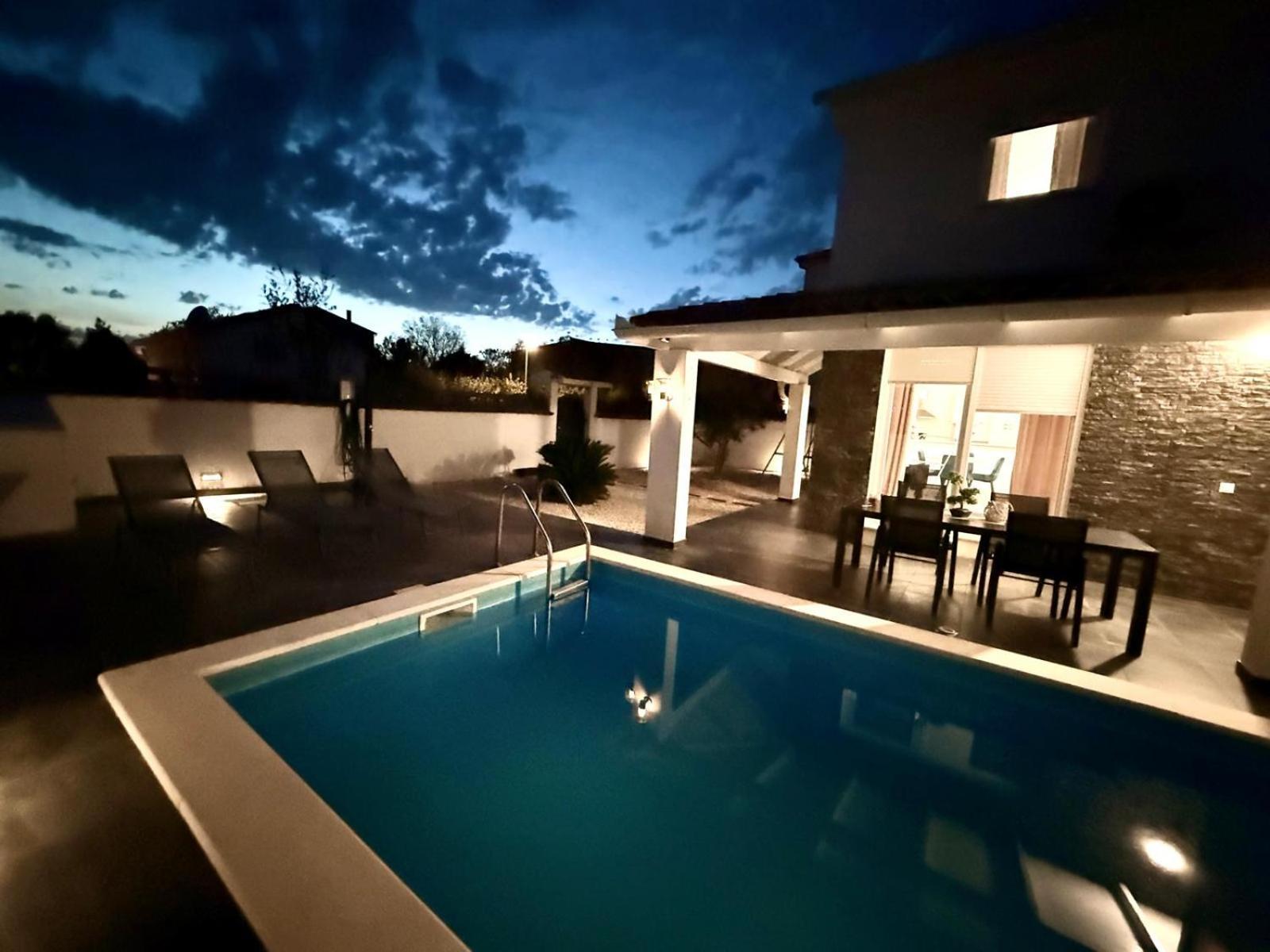 Villa Sarah 메덜린 외부 사진